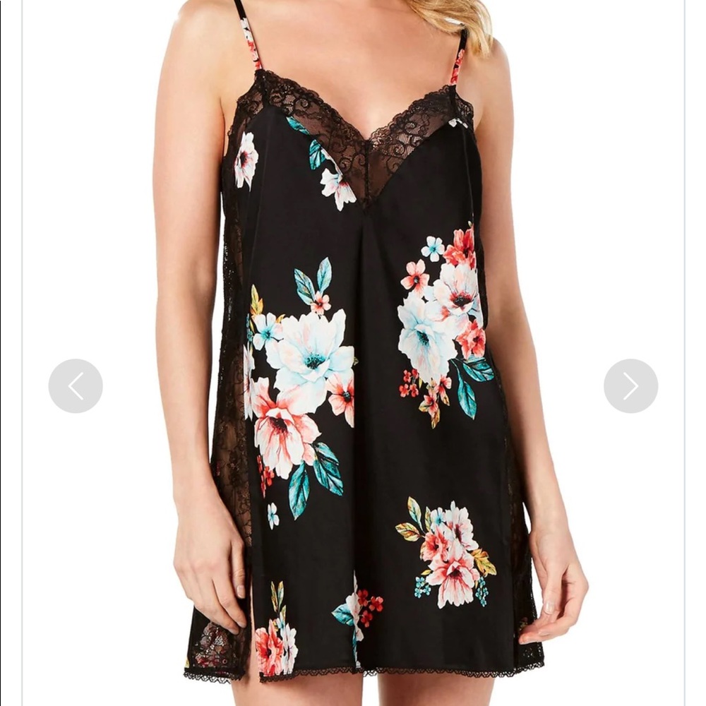 NWT INC International Concepts Lace Trim Chemise